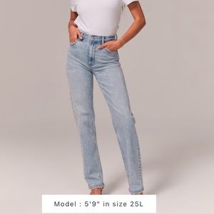 The 90s straight ultra high rise jeans